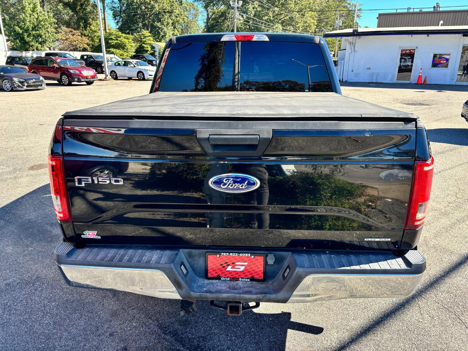 Used 2016 Ford F150 XLT AWD/4WD image 4