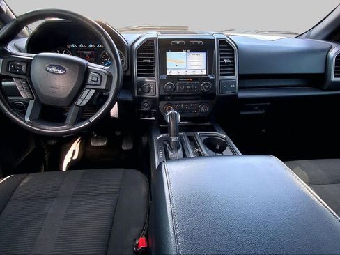 Used 2017 Ford F150 XLT w/ Equipment Group 302A Luxury AWD/4WD image 14
