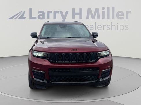 Certified 2022 Jeep Grand Cherokee L Limited w/ Black Appearance Package AWD/4WD image 8