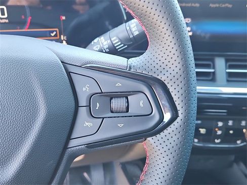 New 2026 Chevrolet Trax RS w/ Sunroof Package image 21