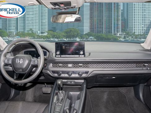Certified 2025 Honda Accord SE image 20