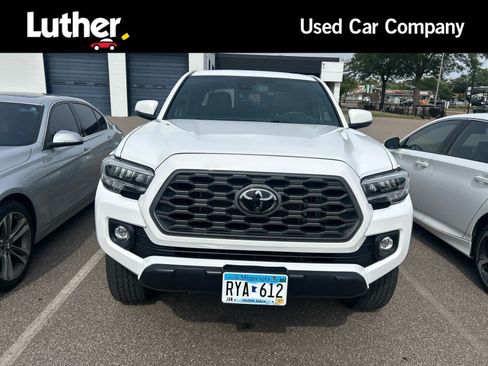 Used 2023 Toyota Tacoma TRD Off-Road w/ TRD Premium Off Road Package AWD/4WD image 1