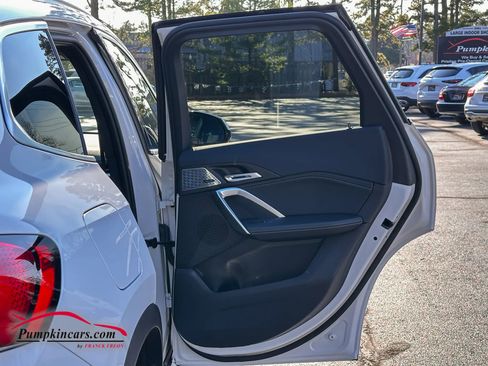 Used 2023 BMW X1 xDrive28i w/ Premium Package image 22