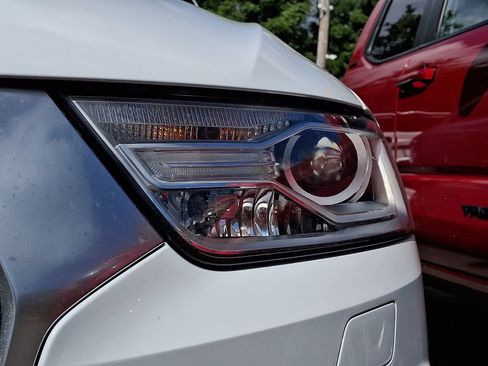 Used 2017 Audi Q3 2.0T Premium Plus AWD/4WD image 4