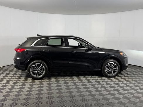 Used 2025 Audi Q5 Premium w/ Convenience Package AWD/4WD image 7