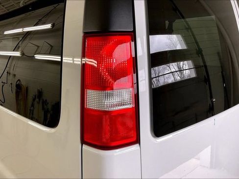 Used 2023 Chevrolet Express 3500 LT w/ LT Preferred Equipment Group RWD image 29