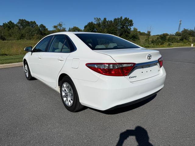 Used 2017 Toyota Camry LE FWD image 8