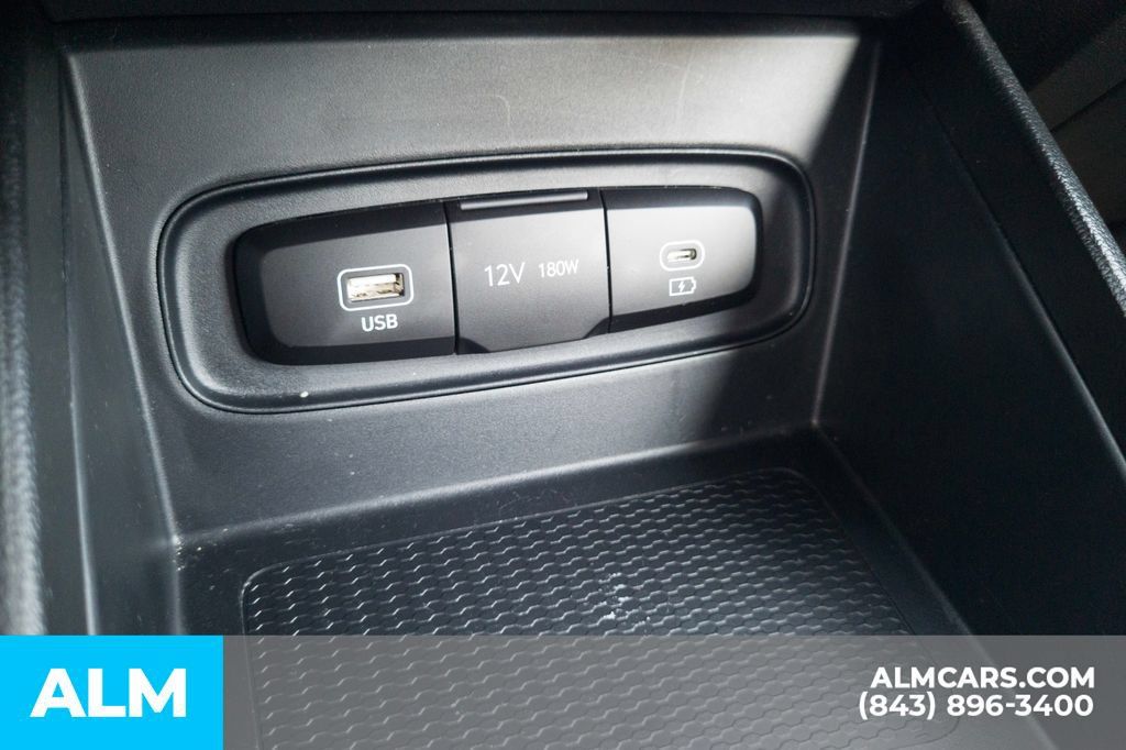 Certified 2026 Hyundai Venue SE FWD image 26
