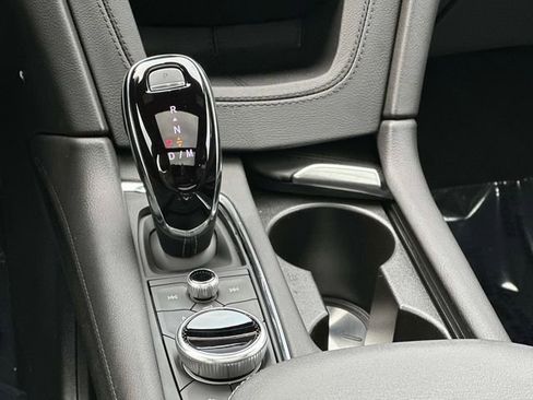 Used 2025 Cadillac XT6 Premium Luxury w/ Technology Package image 5