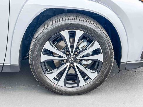 New 2026 Lexus UX 300h AWD image 9