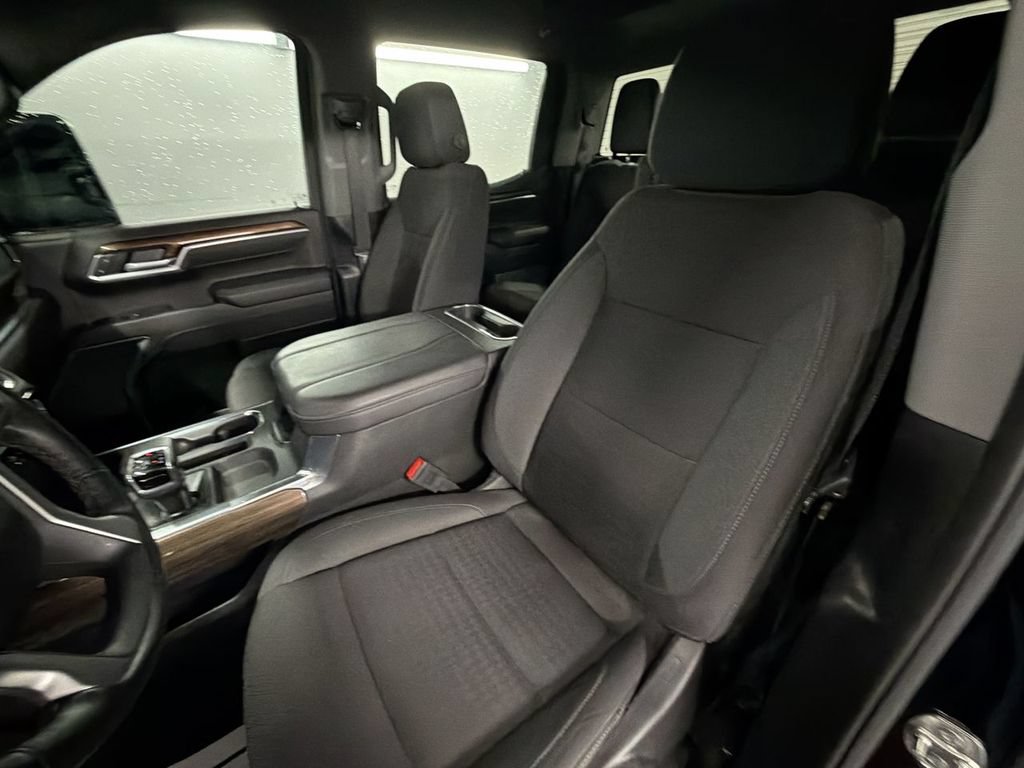 Used 2025 Chevrolet Silverado 1500 LT w/ Max Trailering Package AWD/4WD image 19
