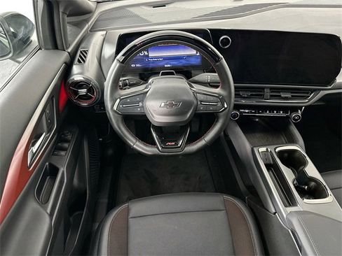Used 2024 Chevrolet Equinox EV RS image 18