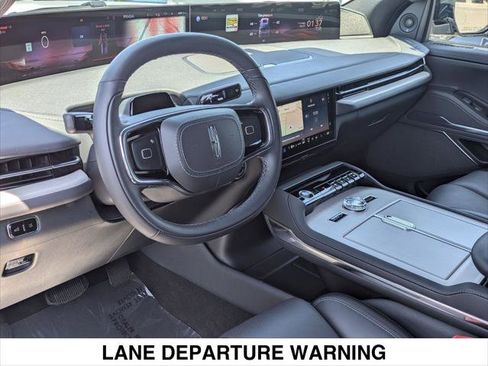 Used 2026 Lincoln Navigator L Reserve w/ Jet Appearance Package AWD/4WD image 11