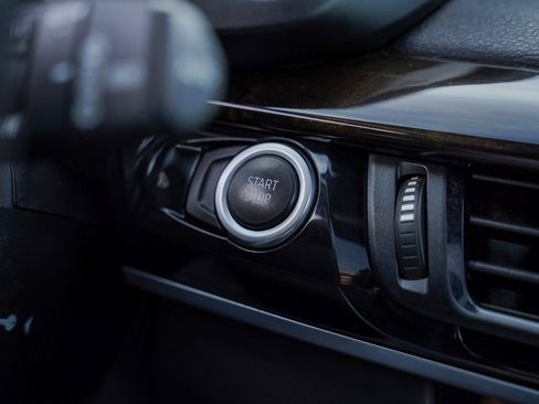 Used 2018 BMW X5 xDrive40e w/ Executive Package image 22