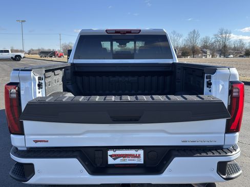 New 2026 GMC Sierra 3500 Denali Ultimate AWD/4WD image 10