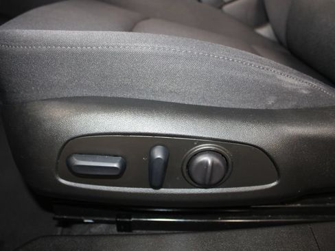 Used 2025 Chevrolet Malibu LT FWD image 17