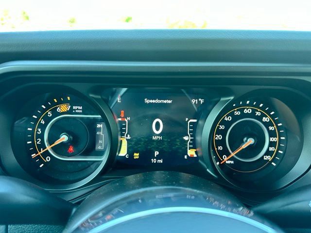 New 2025 Jeep Wrangler Unlimited Sahara AWD/4WD image 17
