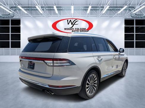 Used 2020 Lincoln Aviator Reserve w/ Equipment Group 201A RWD image 3
