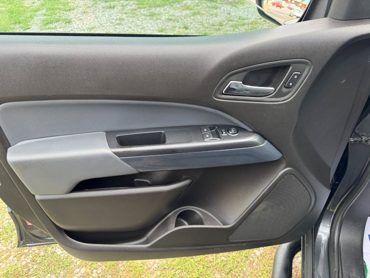 Used 2016 Chevrolet Colorado Z71 RWD image 22