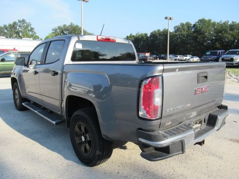 Used 2020 GMC Canyon 2WD Crew Cab w/ Convenience Package image 3