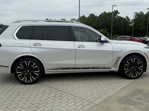 Certified 2024 BMW X7 xDrive40i AWD/4WD image 7