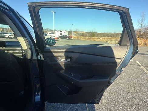 Used 2025 Honda Accord SE image 19