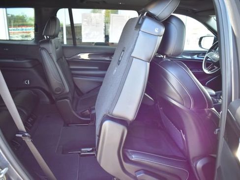 Used 2022 Jeep Grand Cherokee L Laredo AWD/4WD image 43