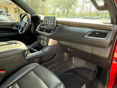 Used 2021 Chevrolet Tahoe LT w/ LT Signature Package image 19