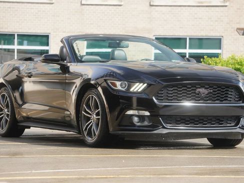 Used 2015 Ford Mustang Premium RWD image 21