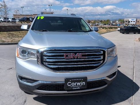 Used 2019 GMC Acadia SLE AWD/4WD image 2