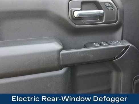 Used 2022 Chevrolet Silverado 1500 Custom image 16