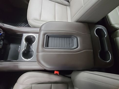 Used 2022 GMC Yukon XL SLT image 21