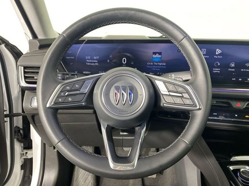 Certified 2025 Buick Envision Preferred image 13