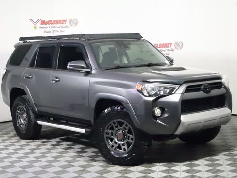 Used 2020 Toyota 4Runner TRD Off-Road Premium w/ Moonroof Package AWD/4WD image 2