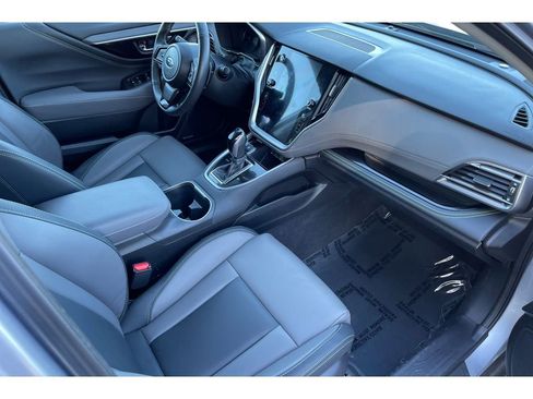 Used 2025 Subaru Outback Onyx Edition image 19