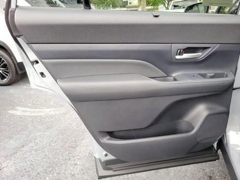 New 2026 Toyota Grand Highlander AWD Hybrid image 8