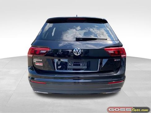 Used 2021 Volkswagen Tiguan SE AWD/4WD image 4