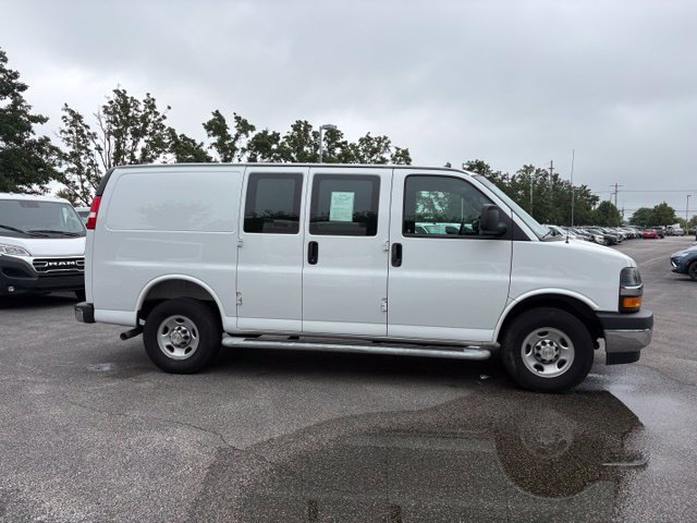 Used 2025 Chevrolet Express 2500 w/ Driver Convenience Package RWD image 10