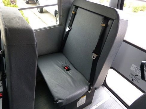 Used 2007 Chevrolet Express 3500 w/ School Bus Package image 22