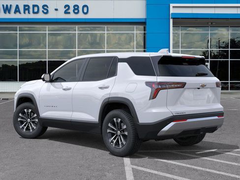 New 2026 Chevrolet Equinox LT image 3