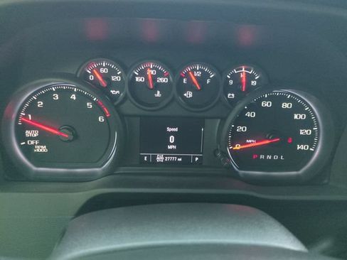 Used 2025 Chevrolet Silverado 1500 Custom Trail Boss w/ Dark Appearance Package AWD/4WD image 32