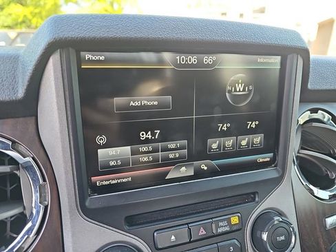 Used 2015 Ford F250 Lariat w/ Chrome Package image 19