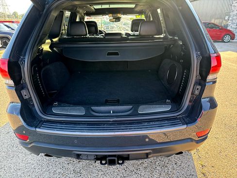 Used 2018 Jeep Grand Cherokee Trailhawk w/ Trailhawk Luxury Group image 11