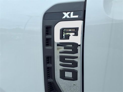 Used 2023 Ford F350 XL w/ Snow Plow Prep Package image 14