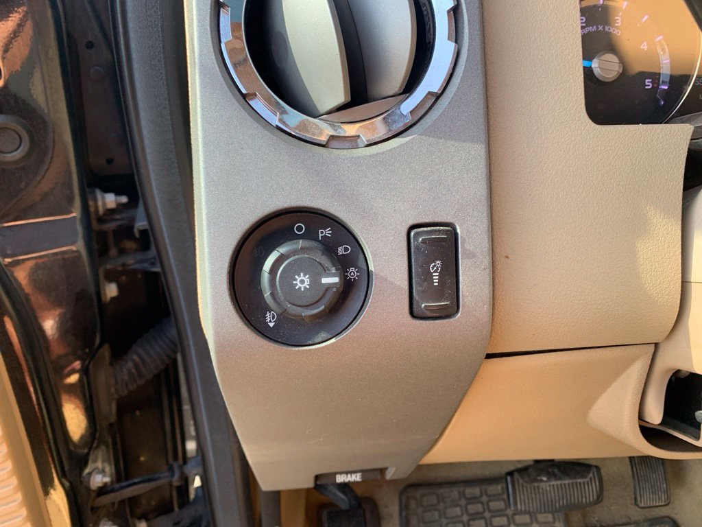 Used 2011 Ford F350 King Ranch w/ King Ranch w/Chrome Pkg AWD/4WD image 44