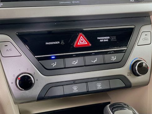 Used 2018 Hyundai Elantra SEL w/ Cargo Package image 23