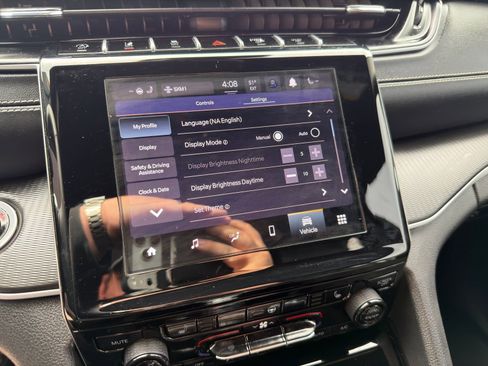 Used 2024 Jeep Grand Cherokee Altitude image 26