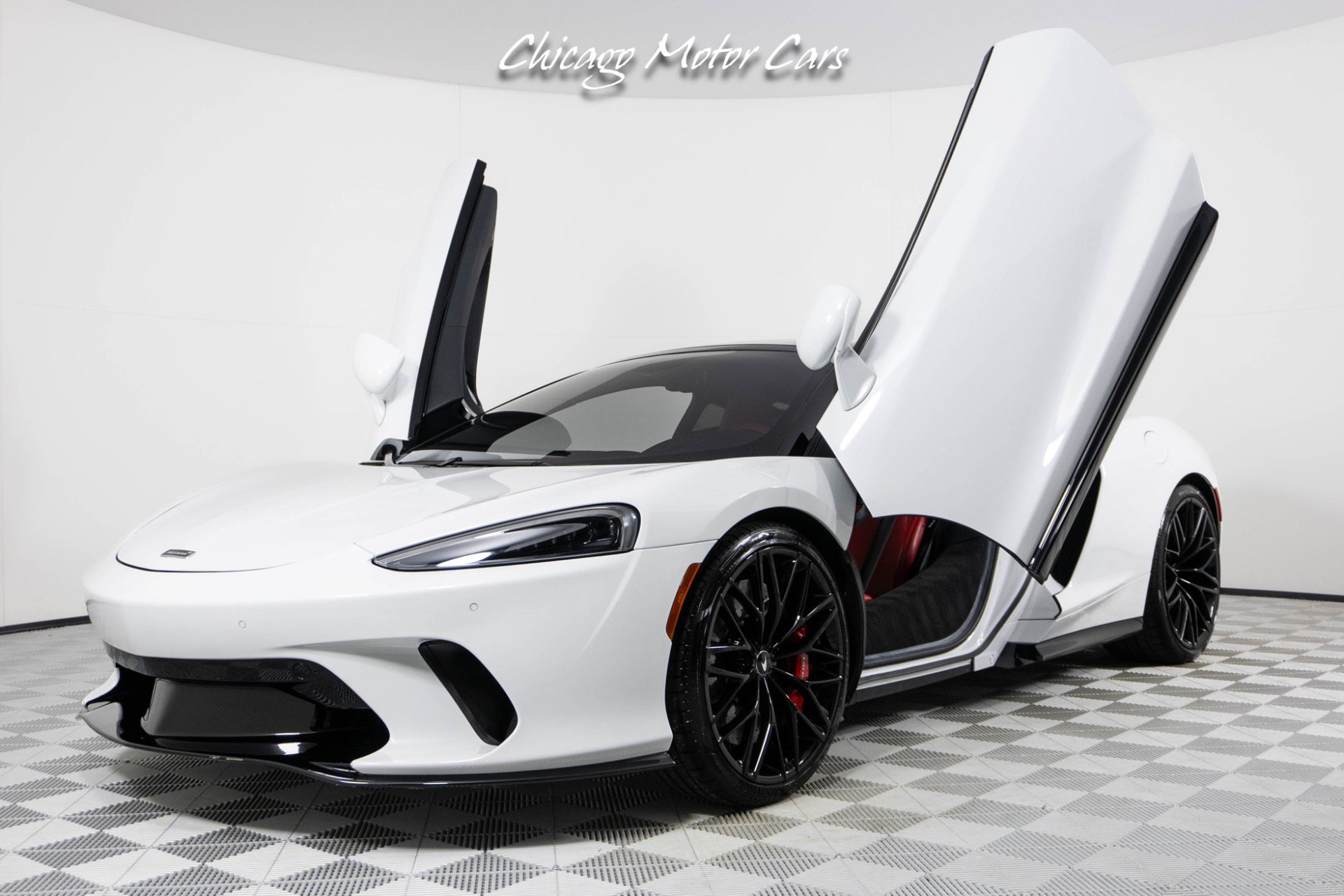 Used 2023 McLaren GT RWD image 26