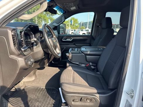 Used 2024 Chevrolet Silverado 2500 LT w/ Convenience Package AWD/4WD image 9