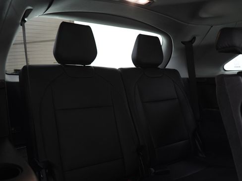 Used 2018 Acura MDX SH-AWD image 19